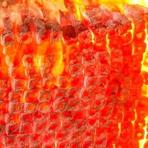 زغال پالونیا هیبرید ذغال چوب پالونیا هیبرید   زغال فشرده پالونیا هیبرید صادراتی و ارگانیک   زغال صنعتی فشرده پالونیا با کیفیت بسیار عالی   ماندگاری بالا و حرارت بسیار عالی   بدون دود و بدون جرقه و بدون سردرد   با خاکستر بسیار کم 